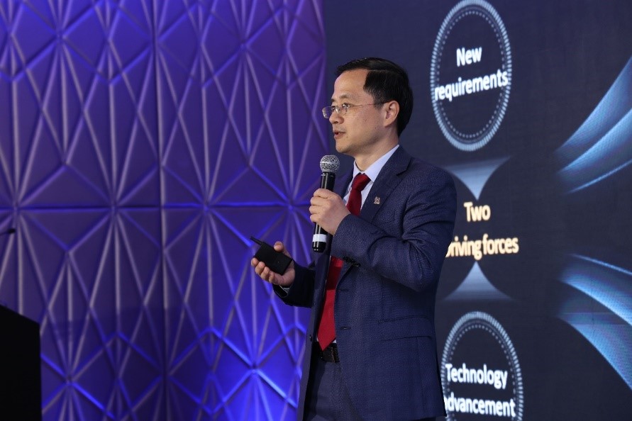 Tang Xinbing, CTO of Huawei IP Product Line