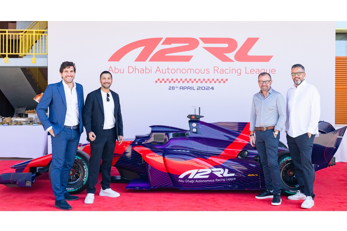 ASPIREs-team-with-the-newly-debuted-autonomous-Super-Formula-SF23-racing-car-in-Abu-Dhabi